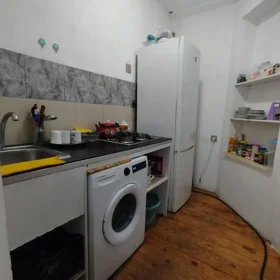 In Baku 35.0 m² house with 2.0 rooms is for sale - Image 8