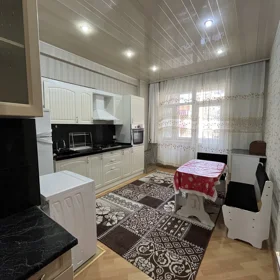 In Baku 126.0 m² apartment is for rent - Image 3