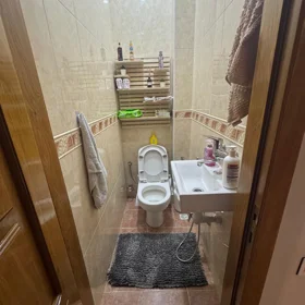 In Baku 85.0 m² apartment is for sale - Image 9