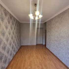 In Baku 75.0 m² apartment is for sale - Image 3