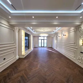 In Baku 225.0 m² apartment is for sale - Image 4