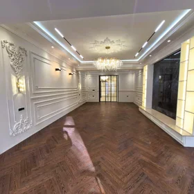 In Baku 225.0 m² apartment is for sale - Image 8