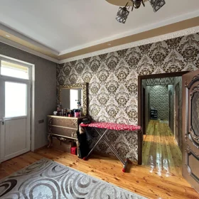 In Baku 70.0 m² apartment is for sale - Image 2