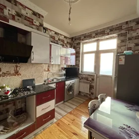 In Baku 70.0 m² apartment is for sale - Image 5