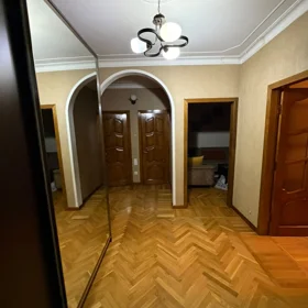 In Baku 80.0 m² apartment is for rent - Image 9
