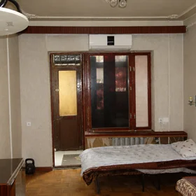 In Baku 70.0 m² apartment is for sale - Image 4