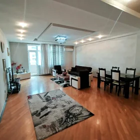 In Baku 130.0 m² apartment is for rent - Image 3