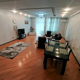 In Baku 130.0 m² apartment is for rent - Image 5