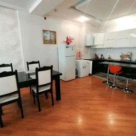 In Baku 130.0 m² apartment is for rent - Image 7