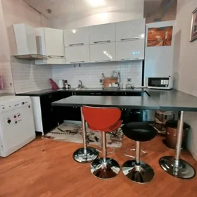 In Baku 130.0 m² apartment is for rent - Image 8