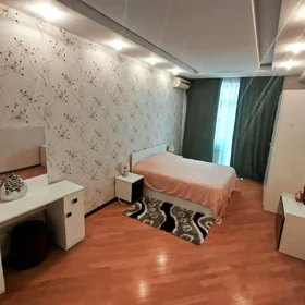 In Baku 130.0 m² apartment is for rent - Image 9