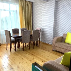 In Baku 70.0 m² apartment is for rent - Image 2