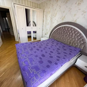 In Baku 110.0 m² apartment is for rent - Image 6
