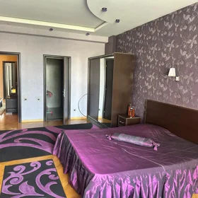 In Baku 140.0 m² apartment is for rent - Image 4