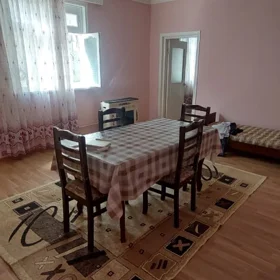 In Baku 70.0 m² house with 2.0 rooms is for rent - Image 5