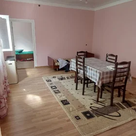 In Baku 70.0 m² house with 2.0 rooms is for rent - Image 6