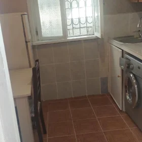 In Baku 70.0 m² house with 2.0 rooms is for rent - Image 7