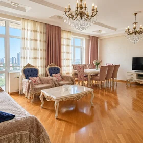 In Baku 116.0 m² apartment is for sale - Image 4