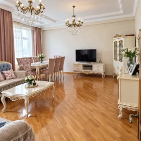 In Baku 116.0 m² apartment is for sale - Image 6