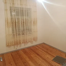 In Suraxanı rayonu 130.0 m² house with 3.0 rooms is for sale - Image 2