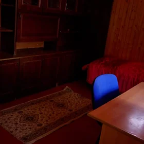 In Baku 50.0 m² house with 2.0 rooms is for rent - Image 3