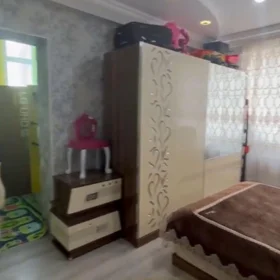 In Khirdalan 90.0 m² apartment is for sale - Image 2