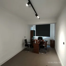 In Baku 240.0 m² commercial is for rent - Image 9