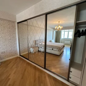 In Baku 100.0 m² apartment is for rent - Image 2