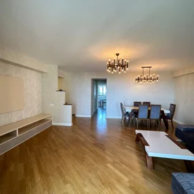 In Baku 100.0 m² apartment is for rent - Image 6