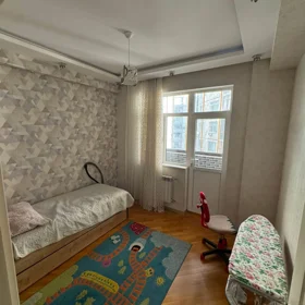 In Binəqədi rayonu 100.0 m² apartment is for sale - Image 5