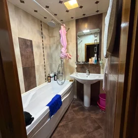 In Baku 70.0 m² apartment is for rent - Image 10