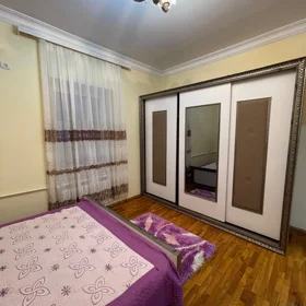 In Baku 100.0 m² apartment is for sale - Image 3