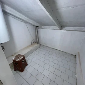 In Baku 90.0 m² apartment is for sale - Image 2