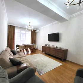 In Baku 105.0 m² apartment is for sale - Image 3