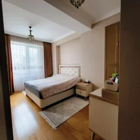 In Baku 105.0 m² apartment is for sale - Image 9