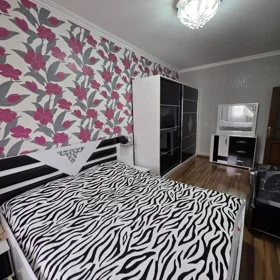 In Baku 111.0 m² apartment is for sale - Image 2