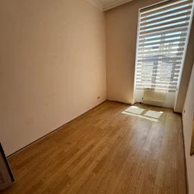 In Səbail rayonu 140.0 m² commercial is for rent - Image 5