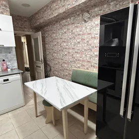 In Baku 115.0 m² apartment is for sale - Image 2