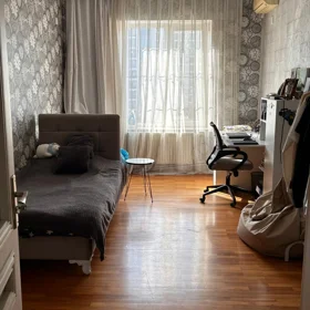 In Baku 115.0 m² apartment is for sale - Image 7