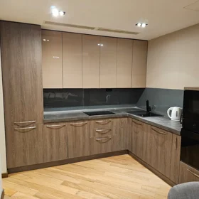 In Baku 170.0 m² apartment is for sale - Image 2