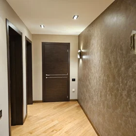 In Baku 170.0 m² apartment is for sale - Image 10