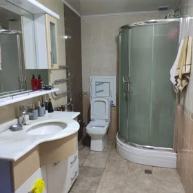 In Baku 95.0 m² apartment is for sale - Image 10