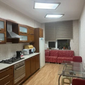 In Baku 144.0 m² apartment is for sale - Image 5