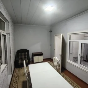 In Binəqədi rayonu 40.0 m² house with 2.0 rooms is for rent - Image 4