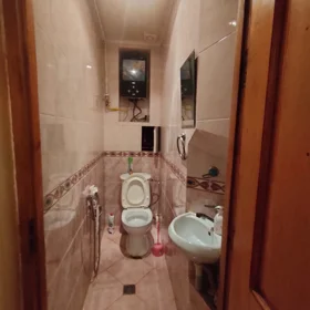 In Baku 80.0 m² apartment is for sale - Image 9