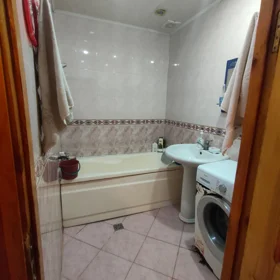 In Baku 80.0 m² apartment is for sale - Image 10