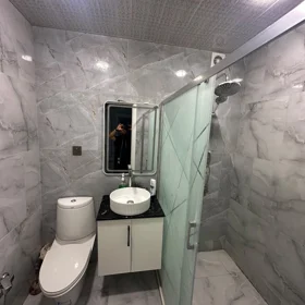 In Baku 125.0 m² apartment is for rent - Image 9