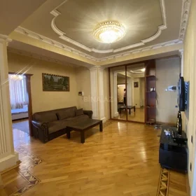 In Baku 130.0 m² apartment is for rent - Image 9