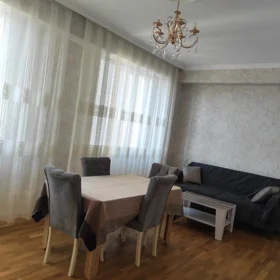 In Baku 75.0 m² apartment is for rent - Image 3