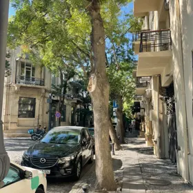 In Səbail rayonu 100.0 m² apartment is for rent - Image 2
